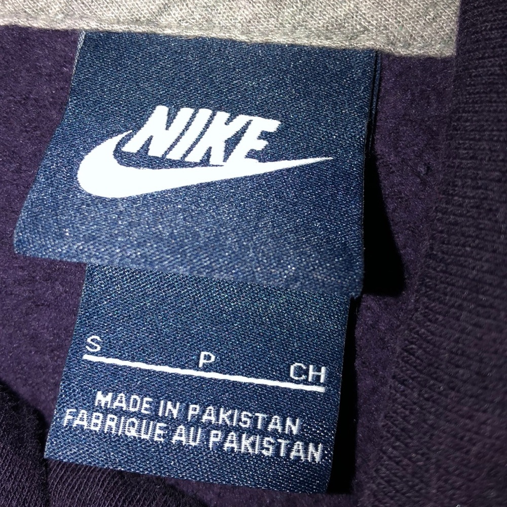 Sweatshirt - Picture 4 of 4